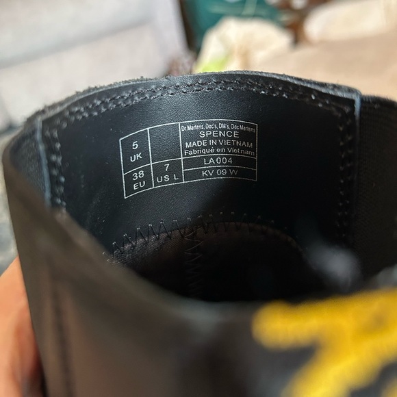Dr. Martens Spence Leather Flared Heel Chelsea Boots 7W - Picture 2 of 10